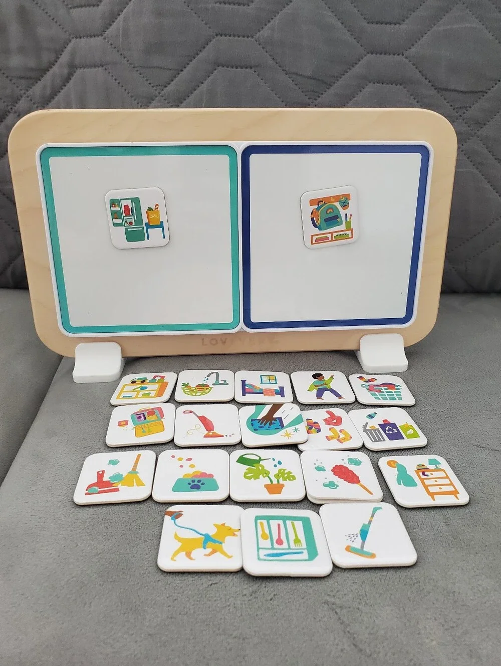 Lovevery Daily Helper Magnetic board